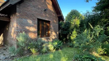 VENTA CASA 3 DORMIT B. LAS VIOLETAS DON TORCUATO