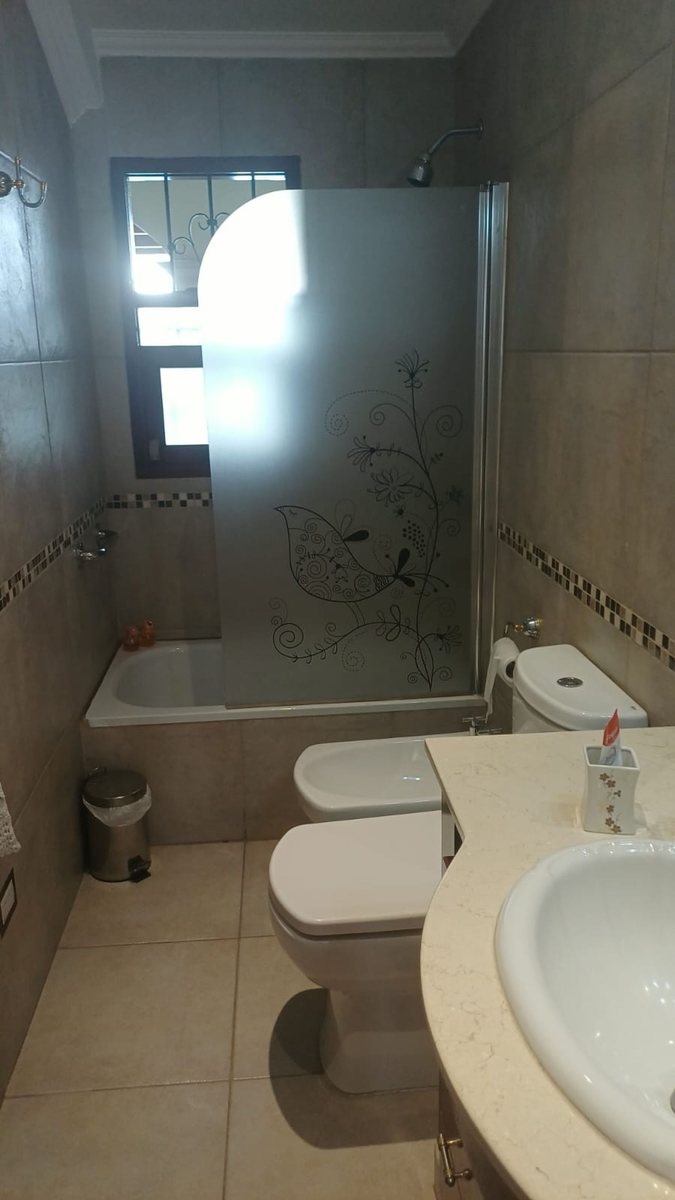 CASA VENTA ZONA GRAND BOURG C/PILETA 4 DORMITORIOS - foto 12