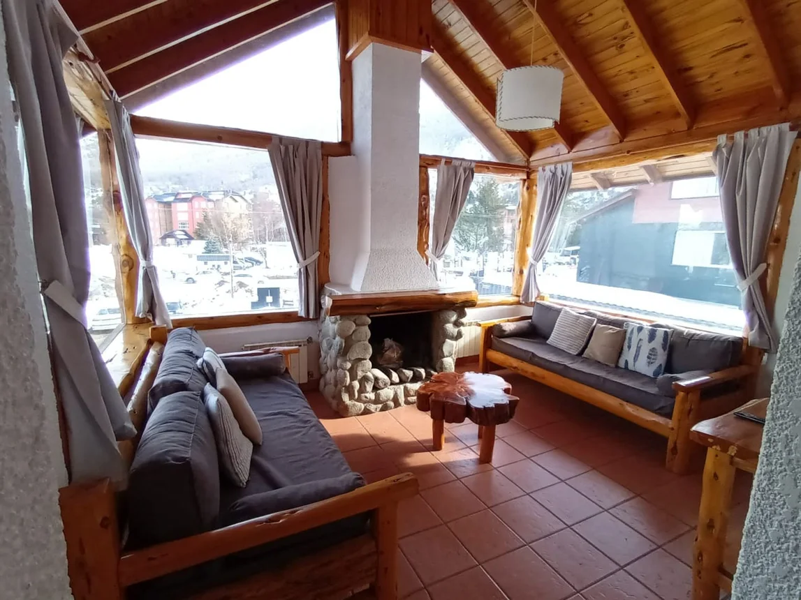 Dúplex de 3 ambientes en venta en San Carlos de Bariloche, Bustos 9700, foto 2