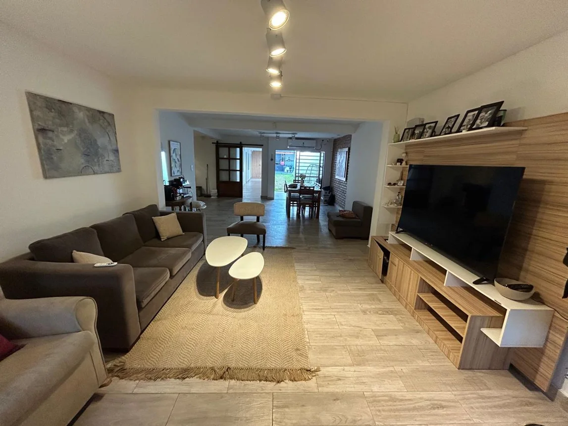 Casa de 4 ambientes en venta en Corrientes, Agustín Pedro Justo 2400
