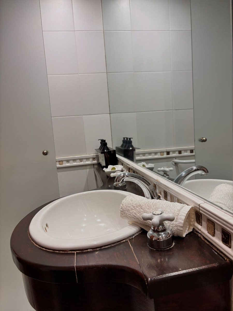 HOTEL EN VENTA AMOBLADO EN TRES CERRITOS - foto 15