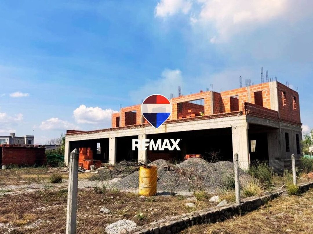 VENTA CASA EN CONSTRUCCION LAS QUINTAS SL CHICO