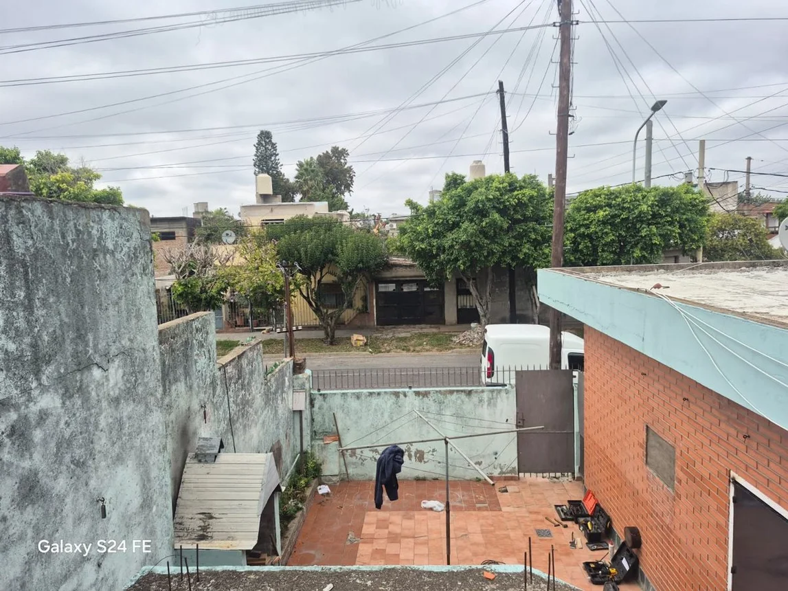 Casa de 3 ambientes en venta en Monte Chingolo, Margarita Weild 5100, foto 2