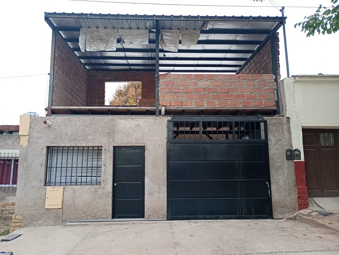 Casa en venta en Godoy Cruz, foto 2