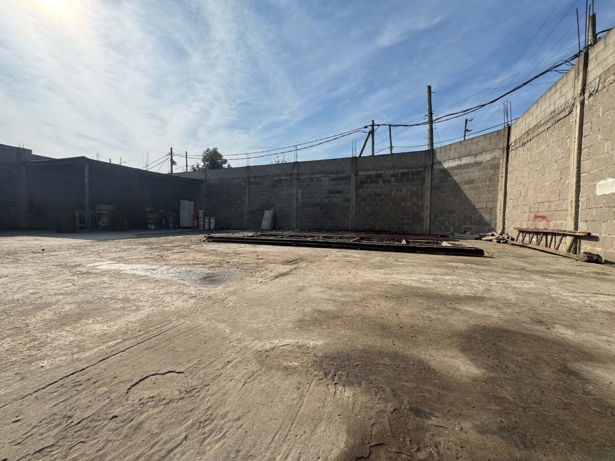 Foto 5 — VENTA FRACCIÓN DE LOTE INDUSTRIAL APTO CAMIONES