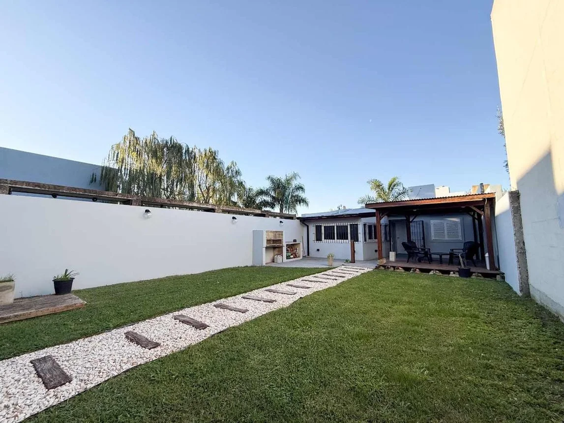 Casa en venta en lisandro olmos posible apto banco, foto 1