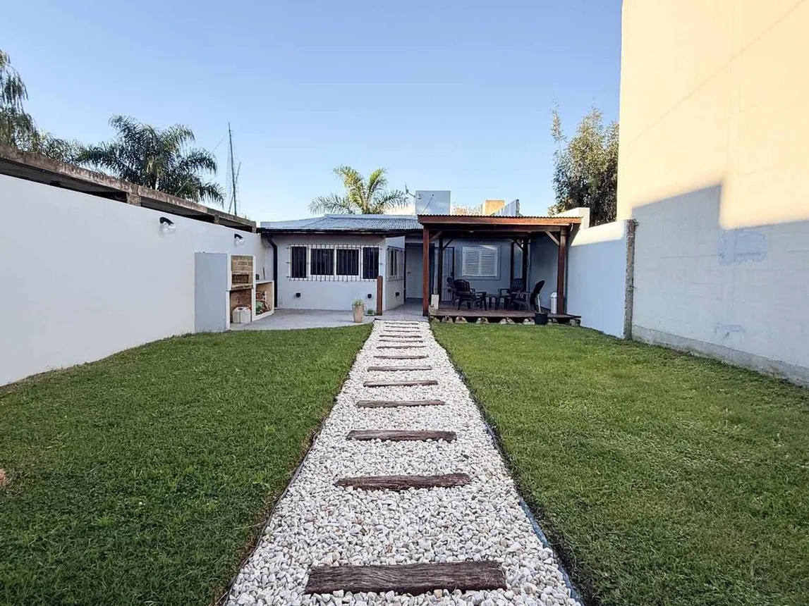 Casa en venta en lisandro olmos posible apto banco, foto 2