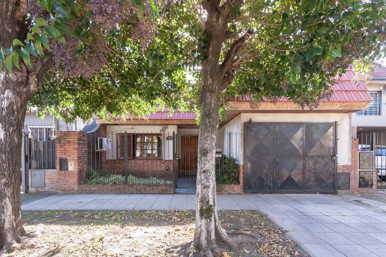 Casa en venta en Burzaco, foto 4