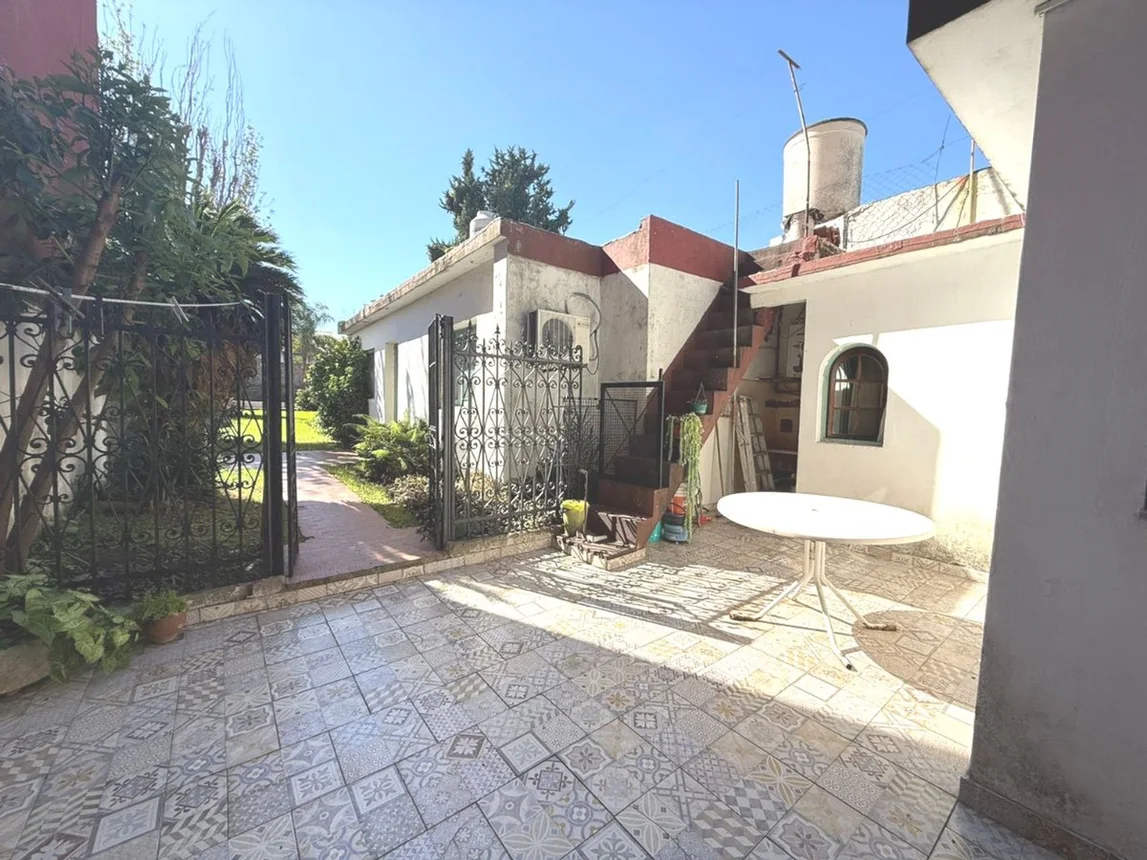 Casa de 4 ambientes en venta en Villa Ballester, Aristóbulo del Valle 5000, foto 3