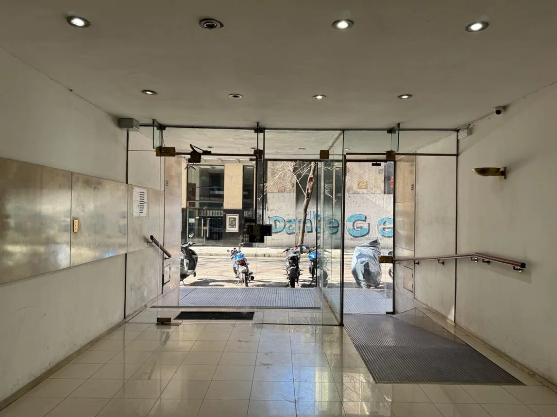 Departamento de 2 ambientes en venta en Monserrat, Combate de los Pozos 100, foto 2