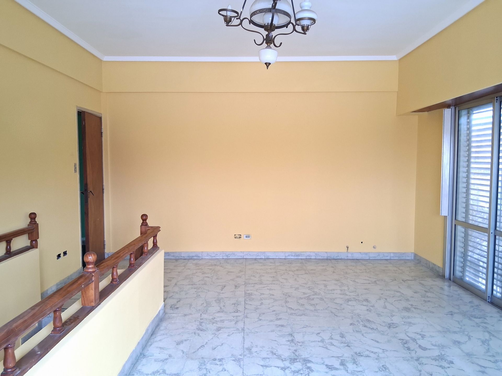 PH 3 AMBIENTES EN VENTA BERNAL PATIO Y TERRAZA