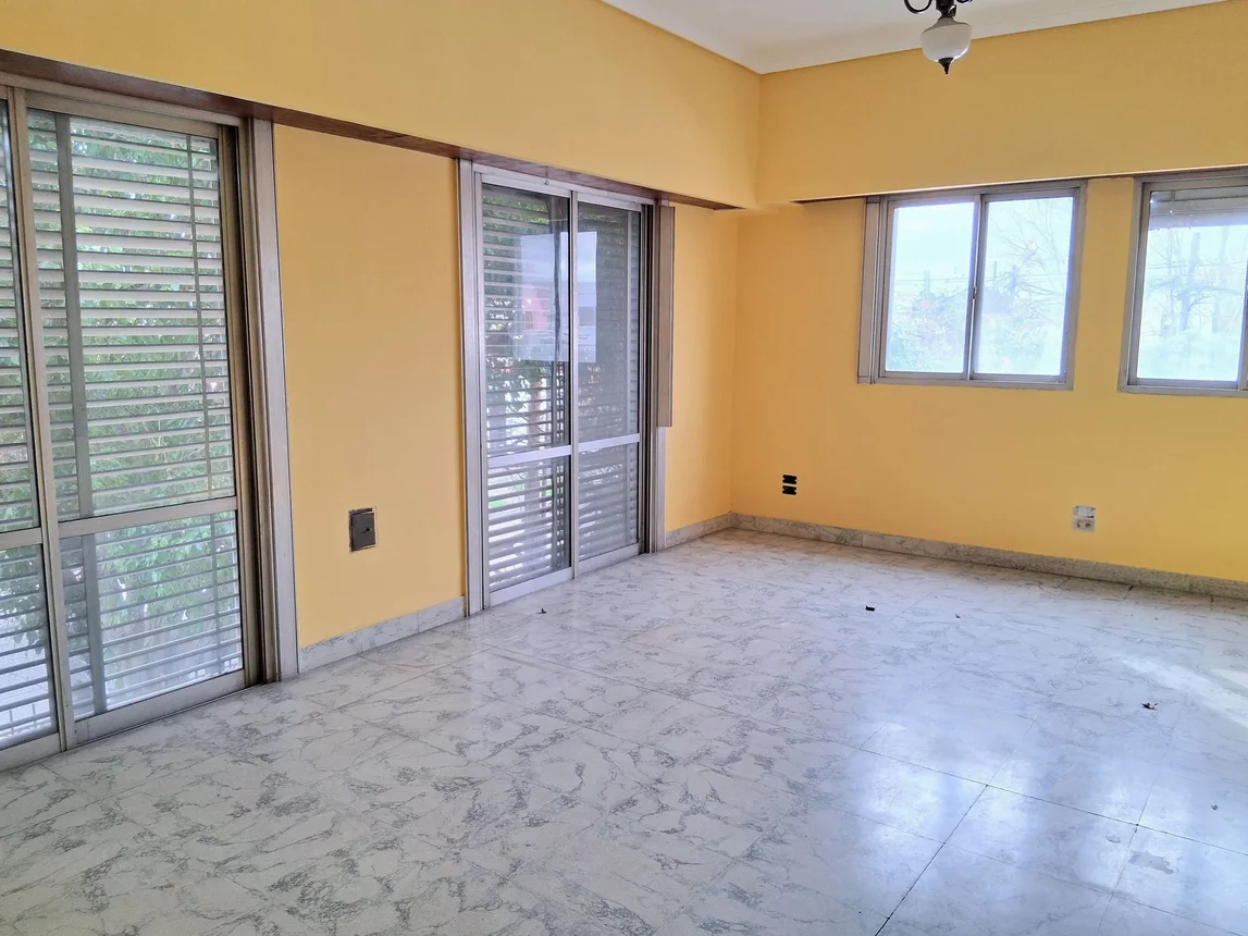 PH de 3 ambientes en venta en Bernal Oeste, Neuquén 1100