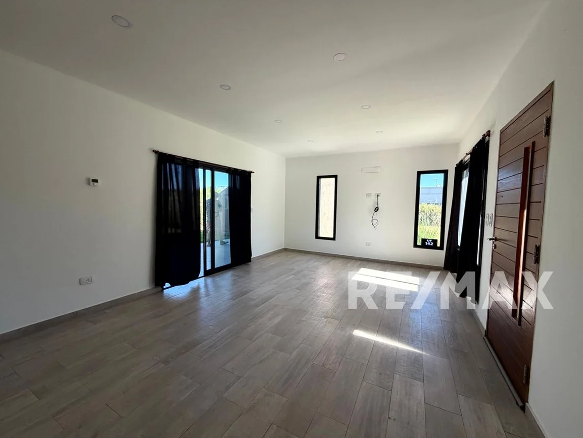 Casa en venta en Pilar, foto 4