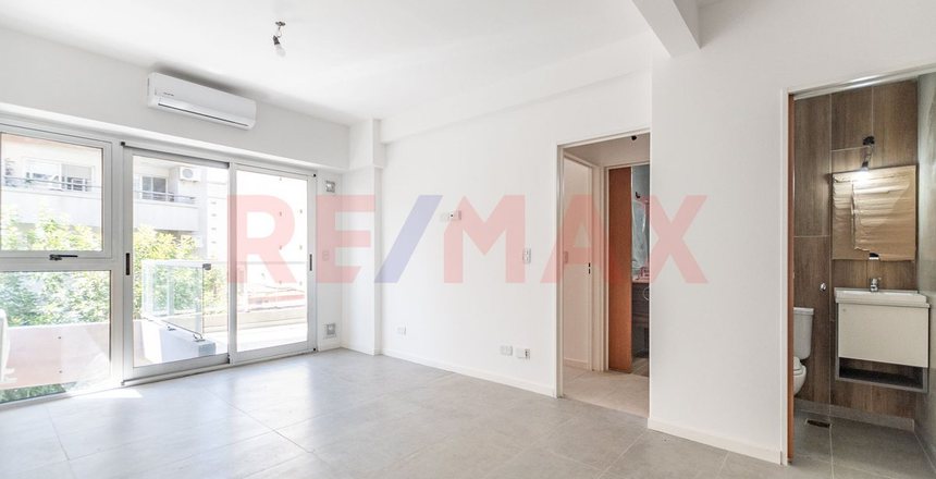 VENTA 2 AMB FLORES CON BALCON A ESTRENAR AL FRENTE