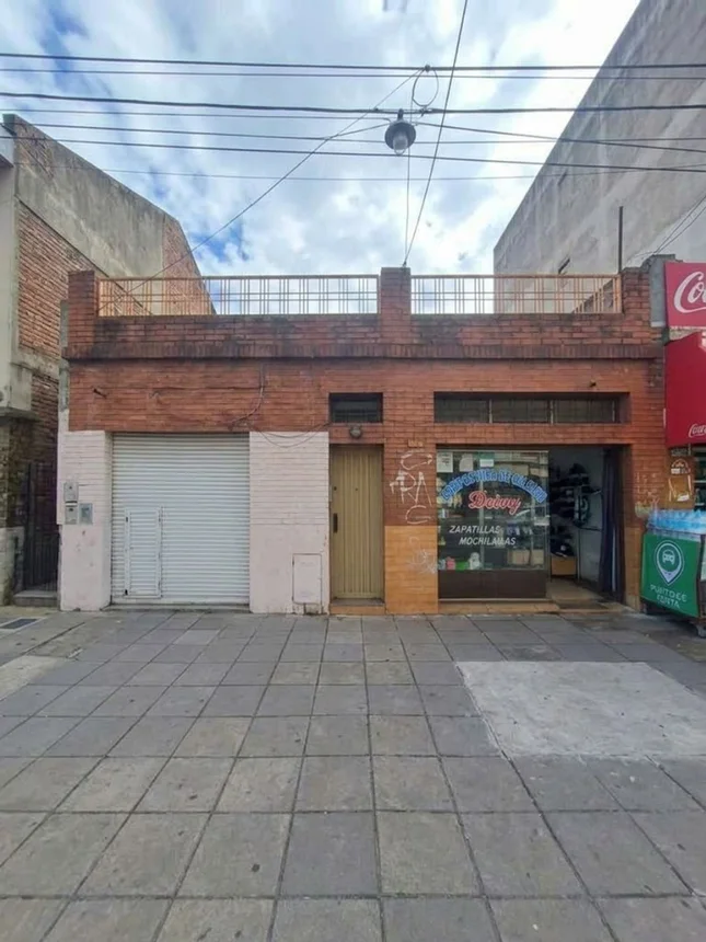 Casa de 3 ambientes en venta en Caseros, Wenceslao de Tata 4600