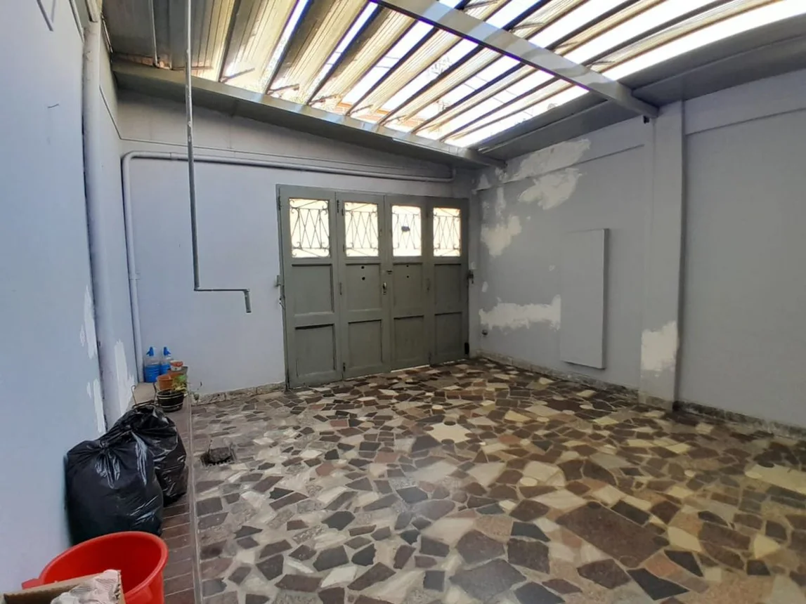 PH de 3 ambientes en venta en Lomas del Mirador, Larrea 3400