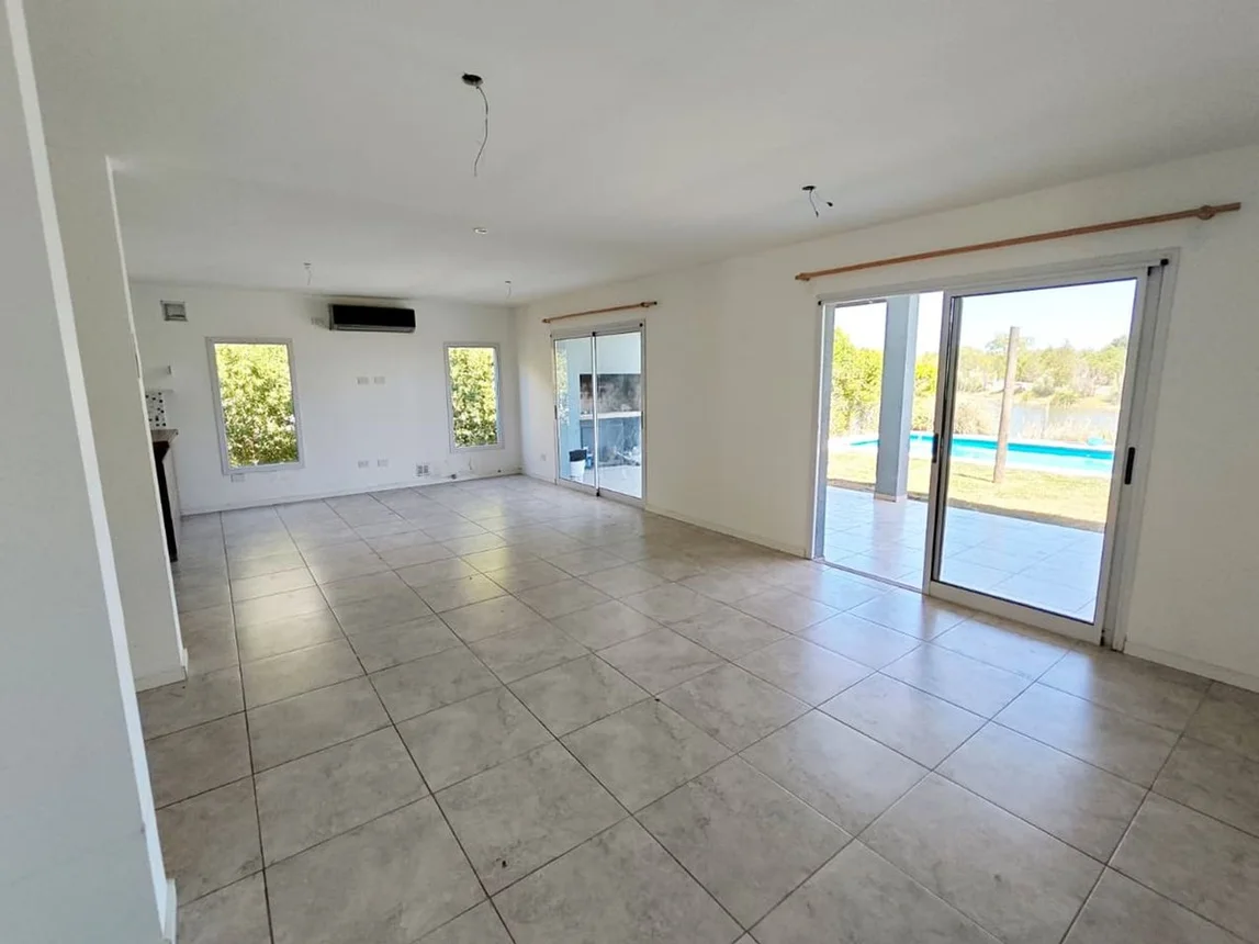 Casa en venta en Belén de Escobar, foto 2