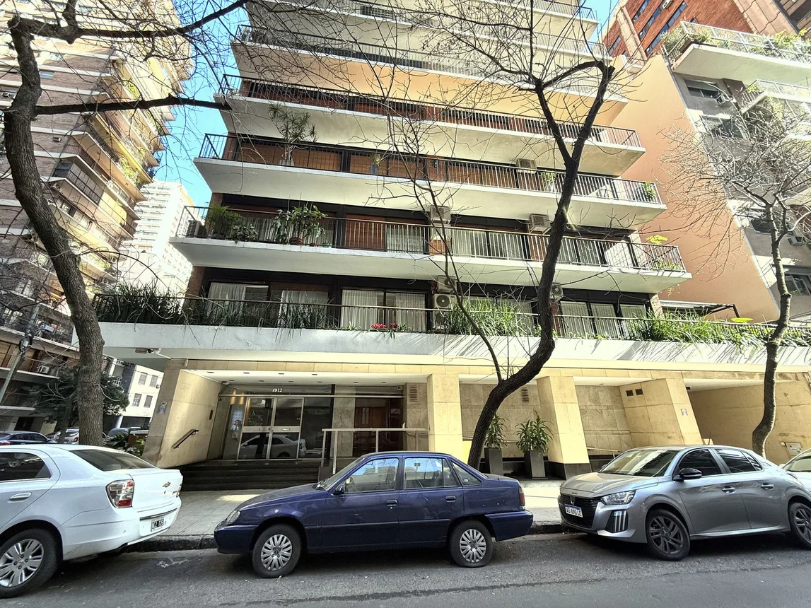 Departamento de 4 ambientes en venta en Belgrano, Ohiggins 1900