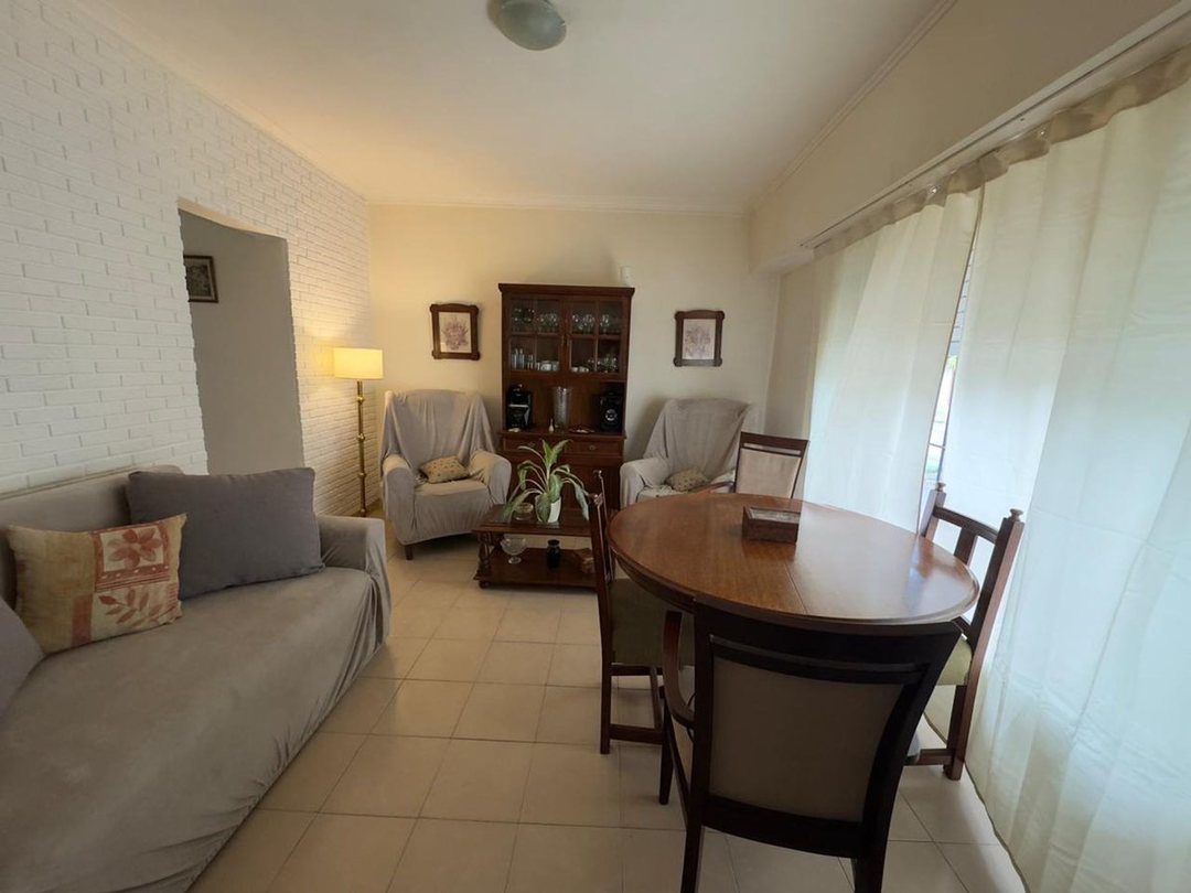 VENTA PH 2 AMB AL FRENTE, PATIO-SIN EXPENSAS