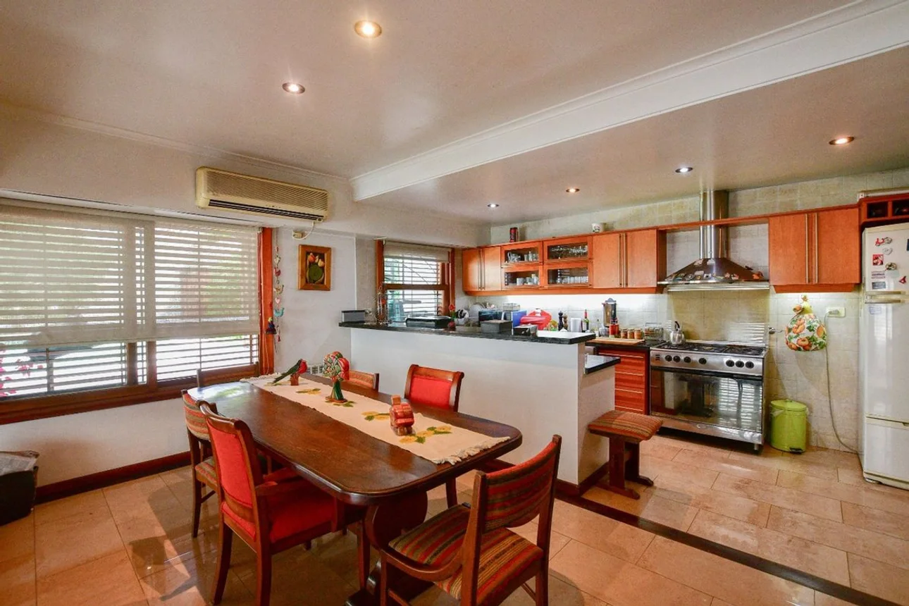 Casa de 4 ambientes en venta en Tolosa, 530 E/ 2 Bis y 3 700, foto 3