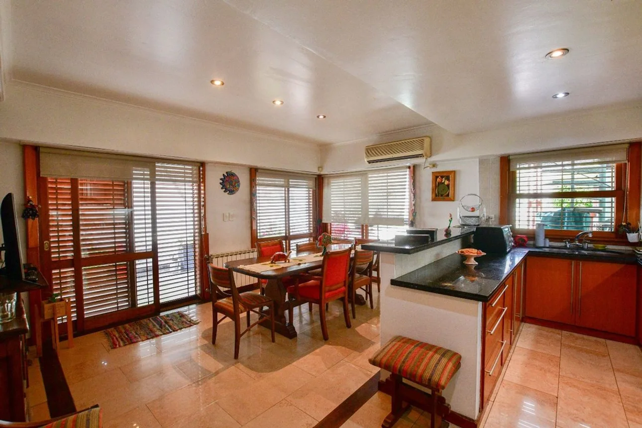 Casa de 4 ambientes en venta en Tolosa, 530 E/ 2 Bis y 3 700, foto 2