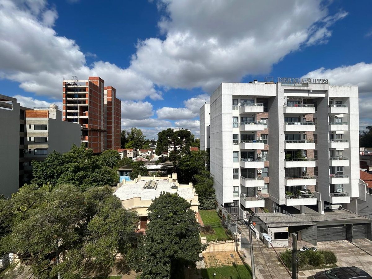 Foto 5 — 3 Amb. V. Bosch c/coch. y balcón LUZ Apto Crédito