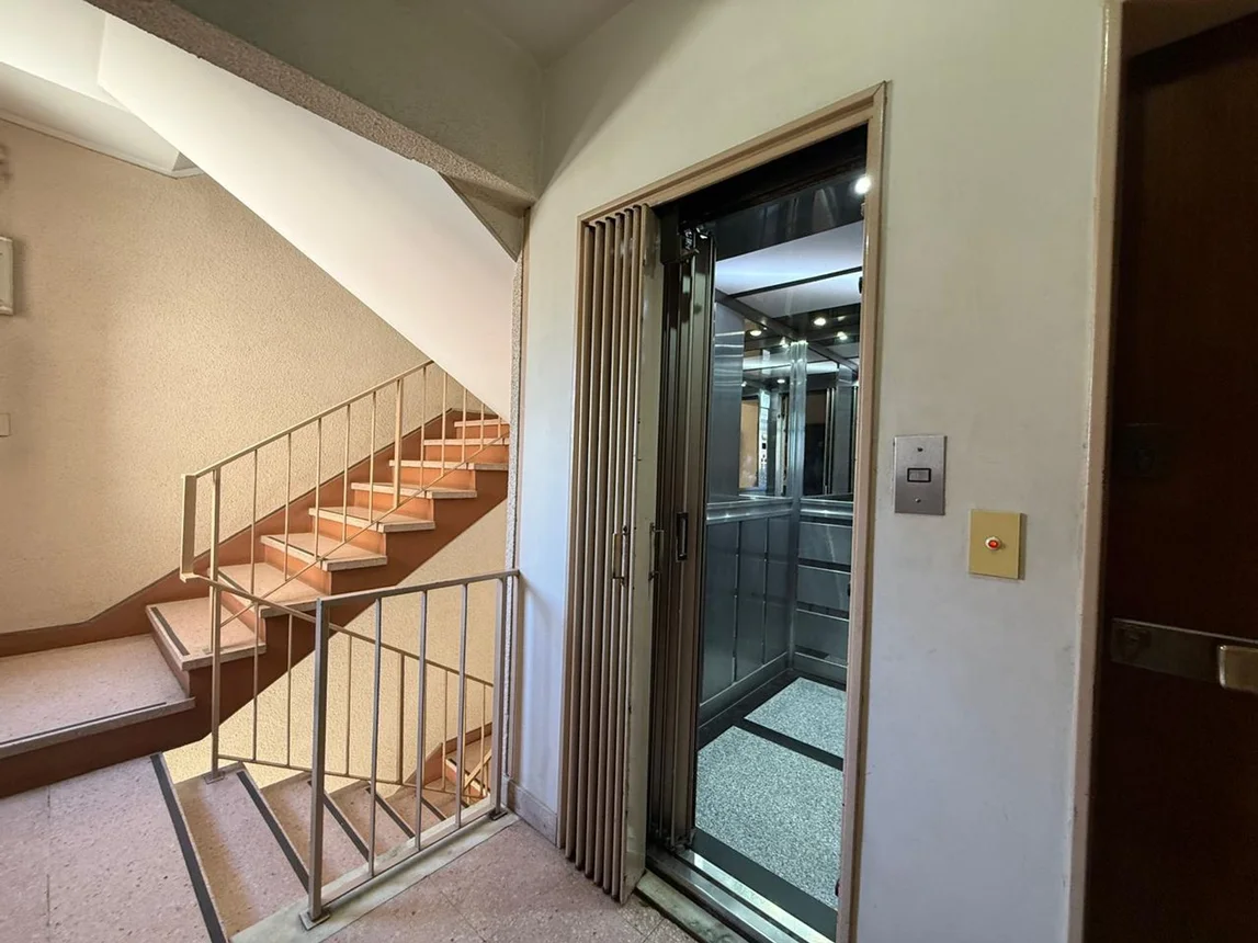 Departamento de 2 ambientes en venta en Lomas de Zamora, Sarmiento y Laprida 0, foto 2