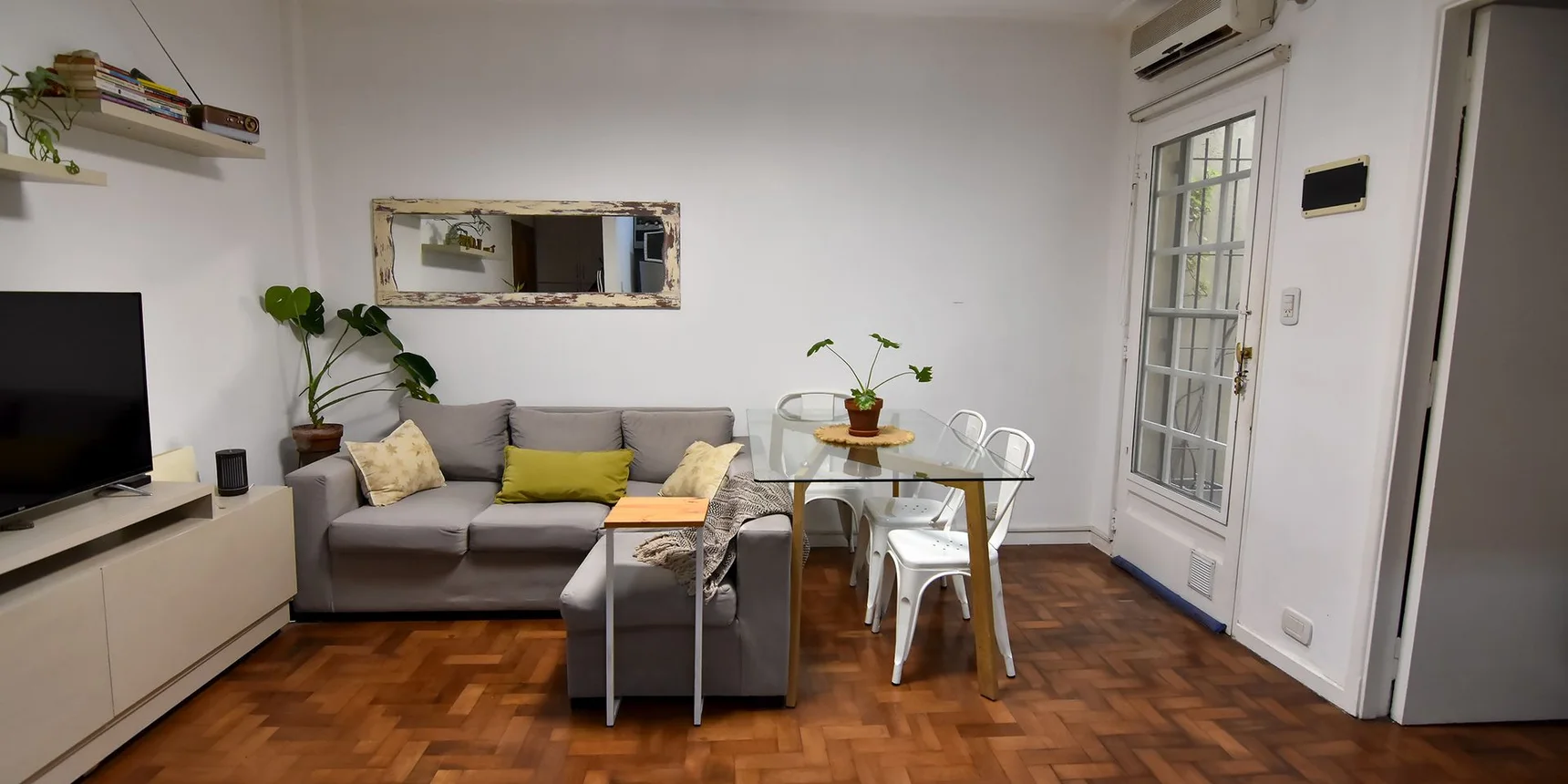 Departamento de 2 ambientes en venta en Castelar, General Bartolomé Mitre 2400, foto 2
