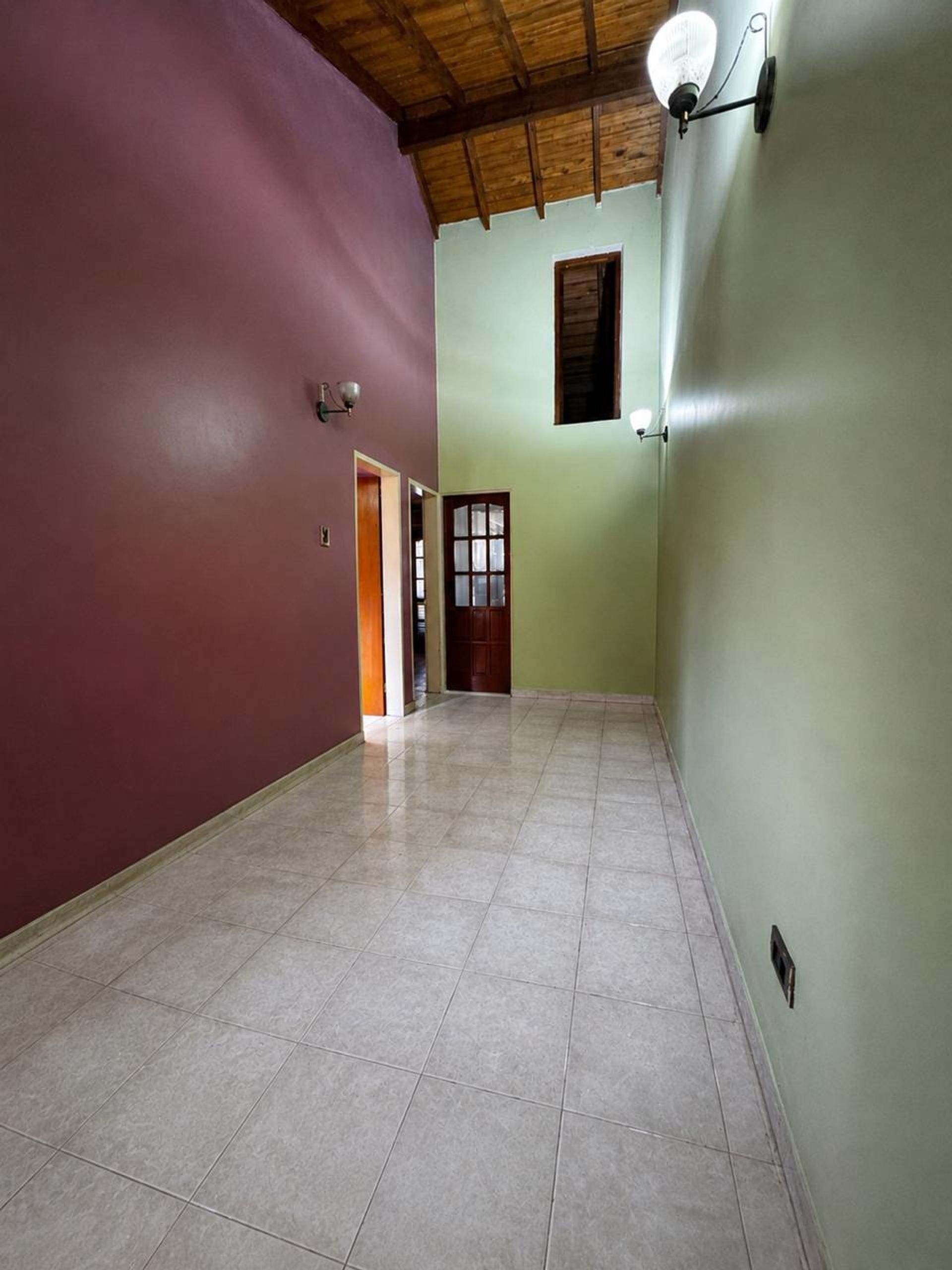 Foto 10 — VENTA CASA 4AMB BERNAL COCHERA JARDIN