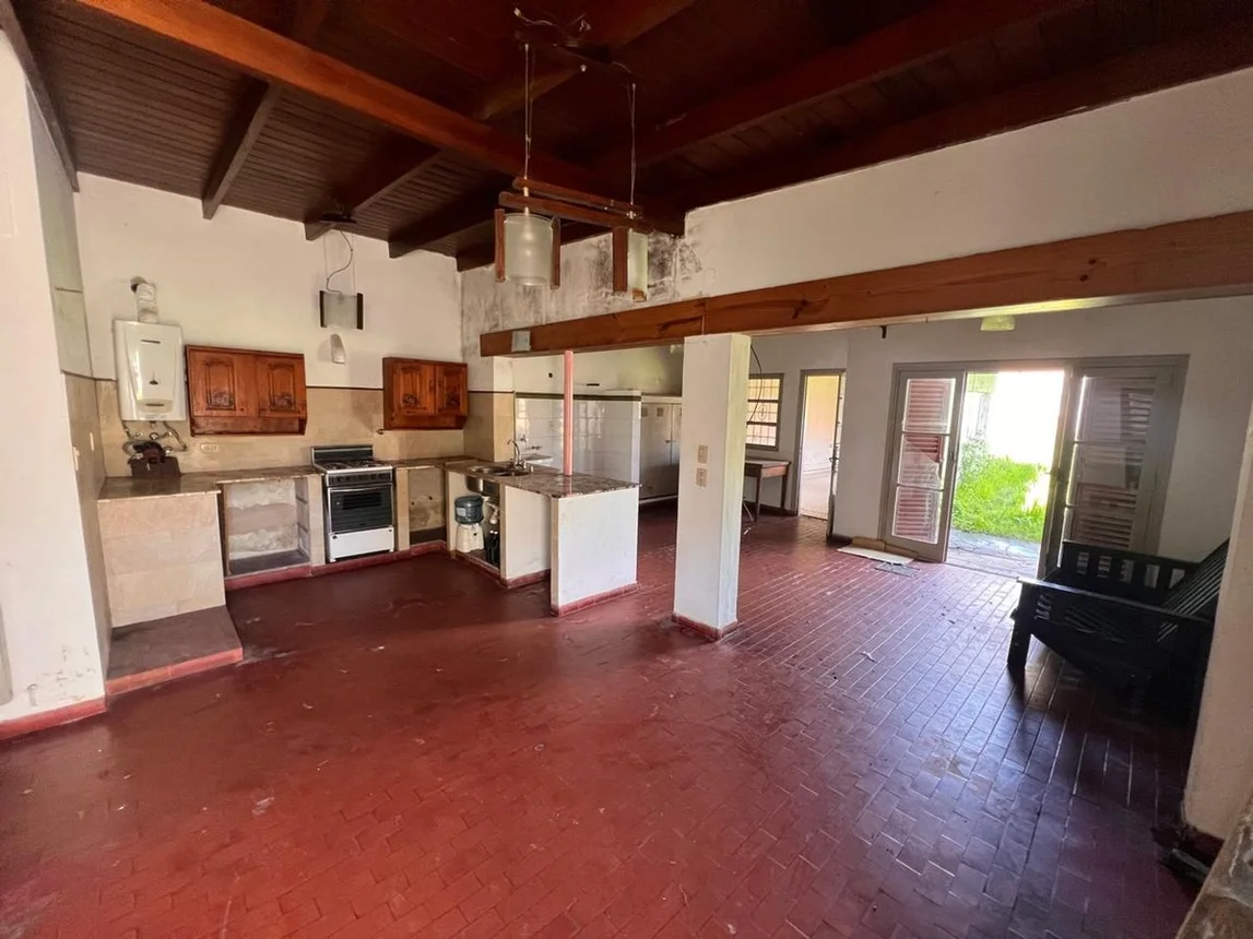 Casa de 4 ambientes en venta en City Bell, Camino Parque Centenario 700, foto 2