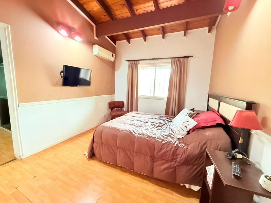 Casa de 4 ambientes en venta en Ituzaingó, Lola Mora 300, foto 4