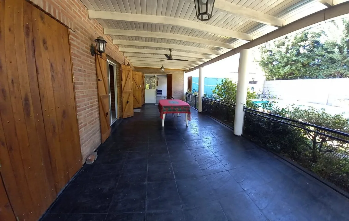 Casa de 5 ambientes en venta en Tristán Suárez, Río Juramento 300, foto 4