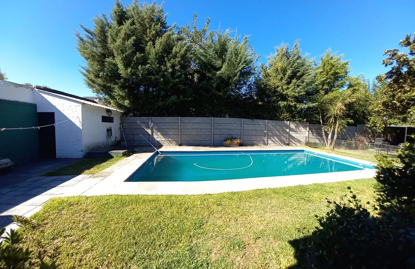 Casa de 5 ambientes en venta en Tristán Suárez, Río Juramento 300, foto 3