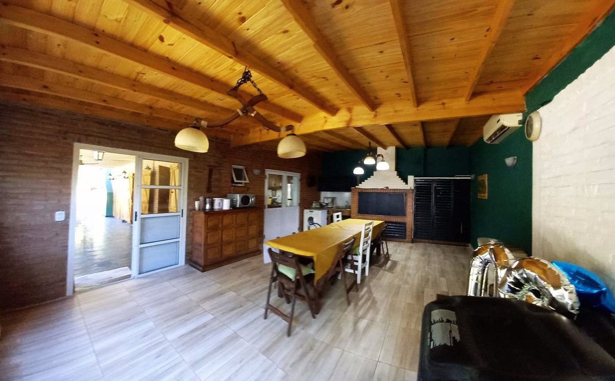 Foto 5 — VENTA CASA 5 AMB CON PILETA,BARRIO LA CELIA,EZEIZA