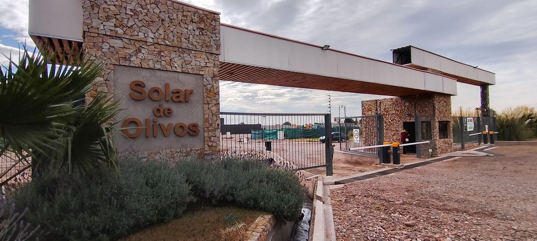 Venta Casa En Construccion B° Solar de Olivos Mpú