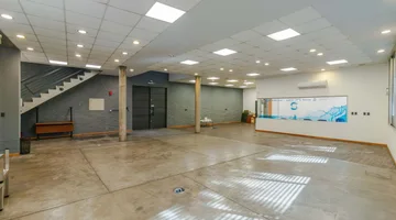 VENTA LOCAL COMERCIAL ESQUINA CON DEPOSITO 100 m2