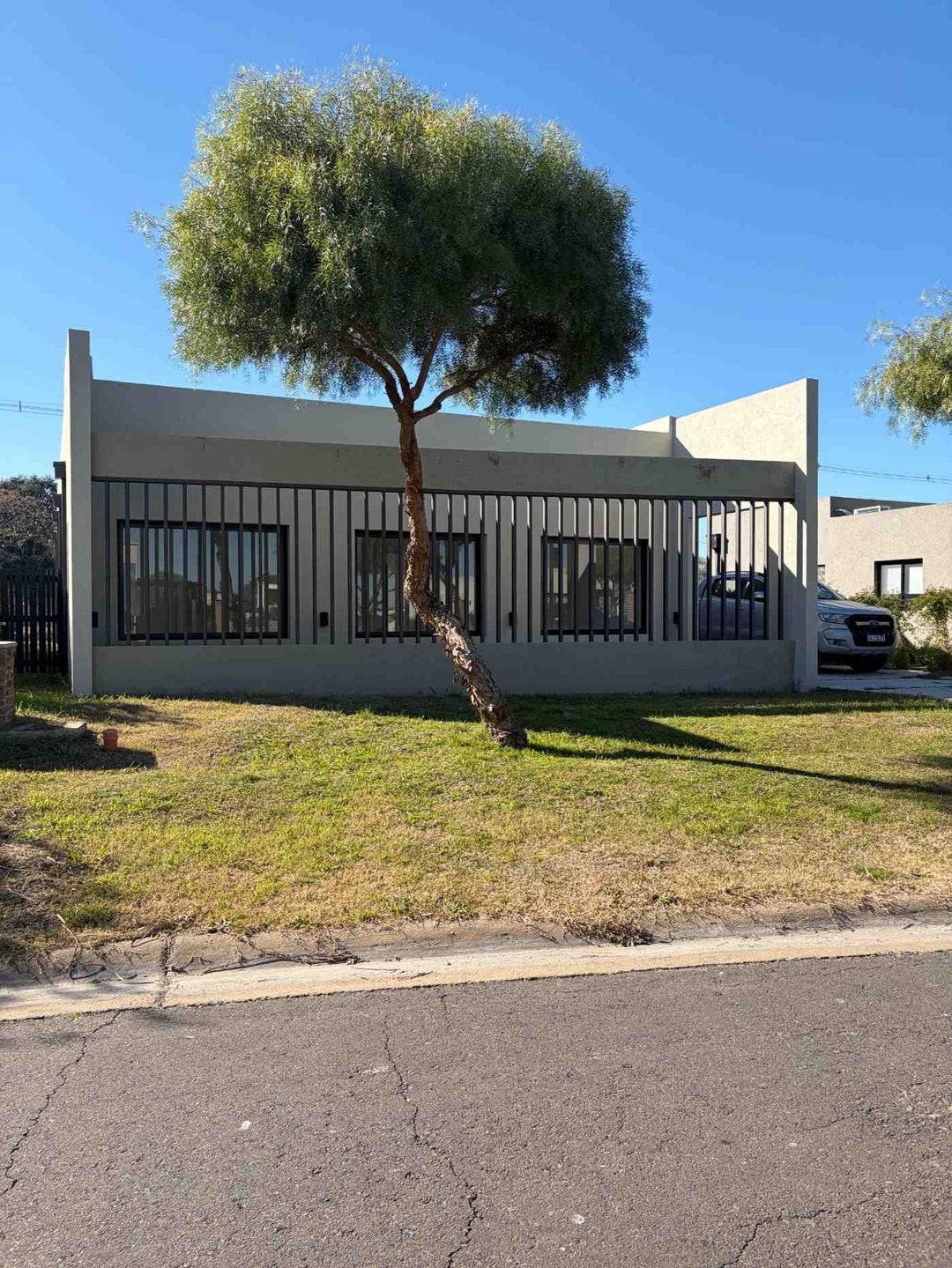 VENTA CASA A ESTRENAR 3 DORMITORIOS PILAR DEL ESTE