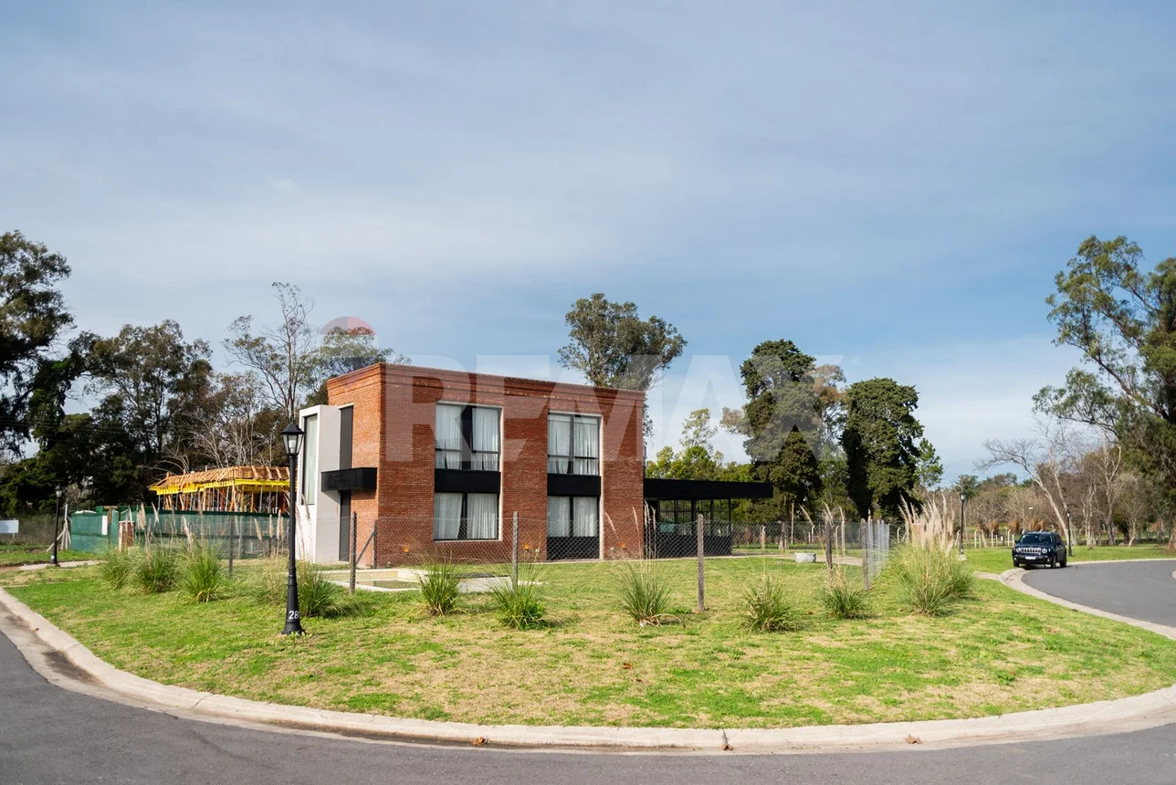 Casa de 4 ambientes en venta en Hudson, Calle 152 0