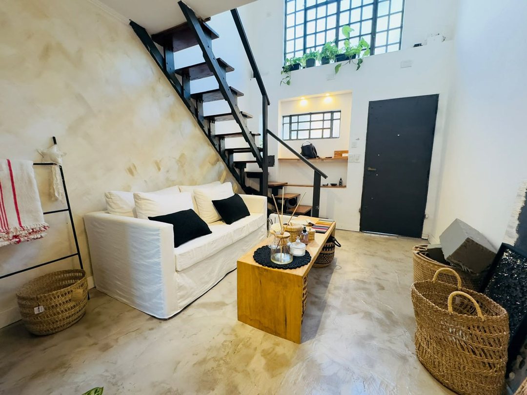 VENTA OFICINA/DEPARTAMENTO DUPLEX CASTELAR NORTE