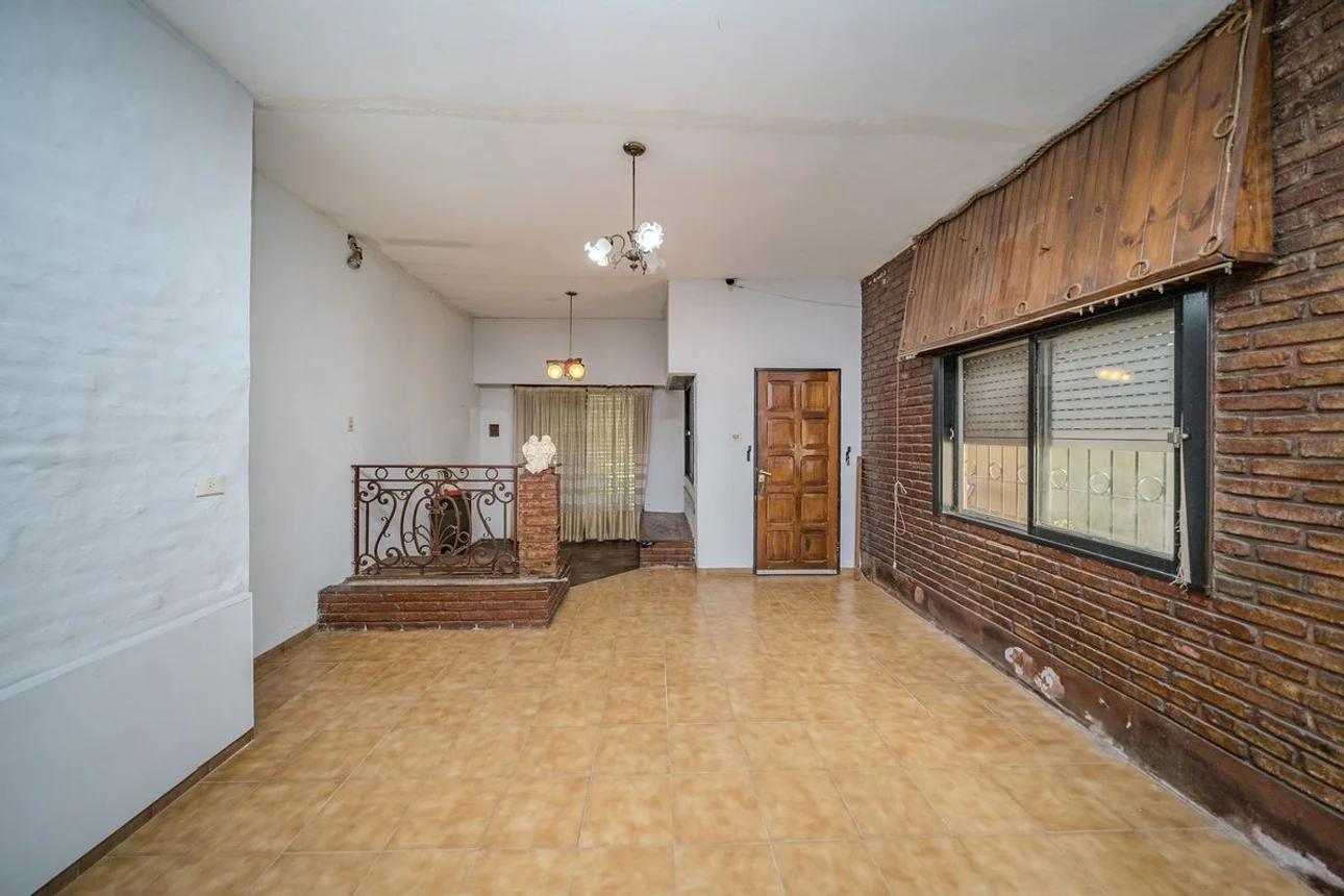 Casa en venta en Caseros, foto 5