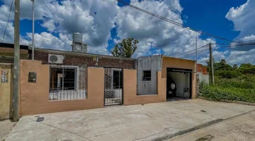 Casa 2 dormitorios y pileta, Colonia Avellaneda