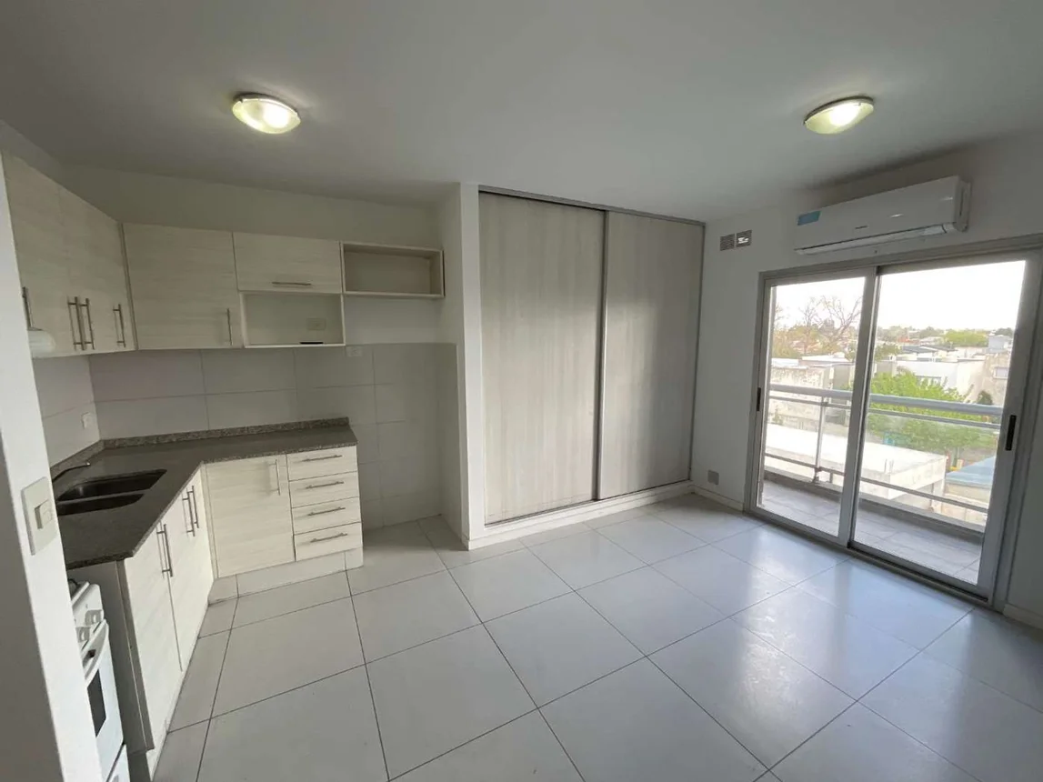 Departamento en venta en Berazategui, Calle 134 E/29 y 30 2900