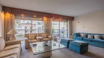 VENTA DE APART POCITOS 3D, 3B + SERV+BALCON+GARAGE