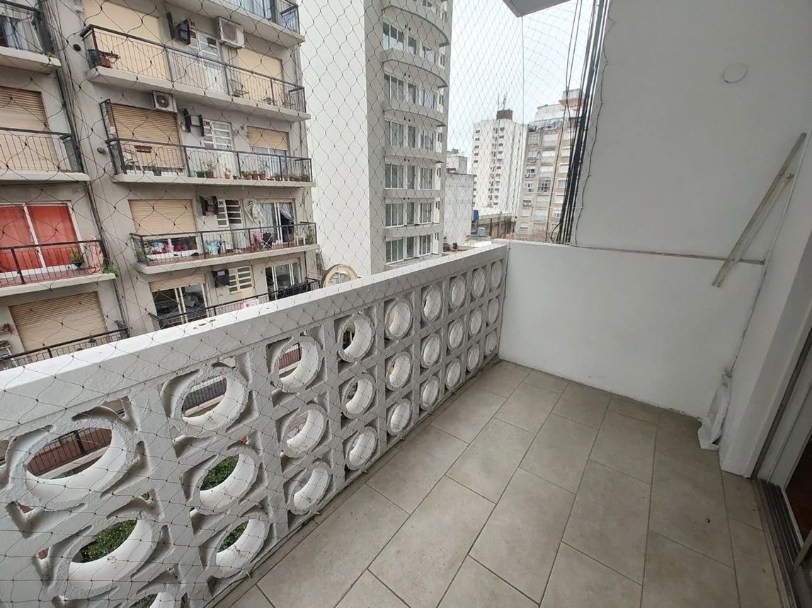 Departamento de 4 ambientes en alquiler en Quilmes, Garibaldi 100, foto 2