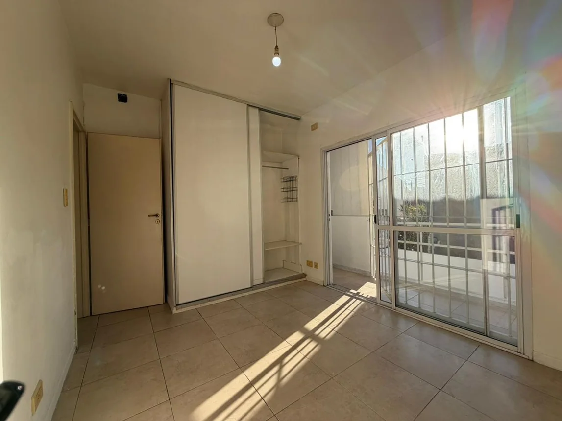 Departamento de 2 ambientes en venta en Lanús Oeste, Avenida San Martín 2900, foto 2