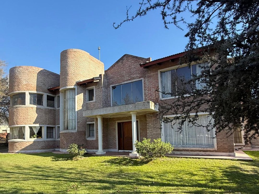 ALTOS DEL CHATEAU 325M2