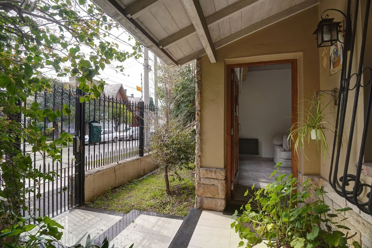 Casa de 3 ambientes en venta en Ramos Mejía, Chacabuco 900, foto 2