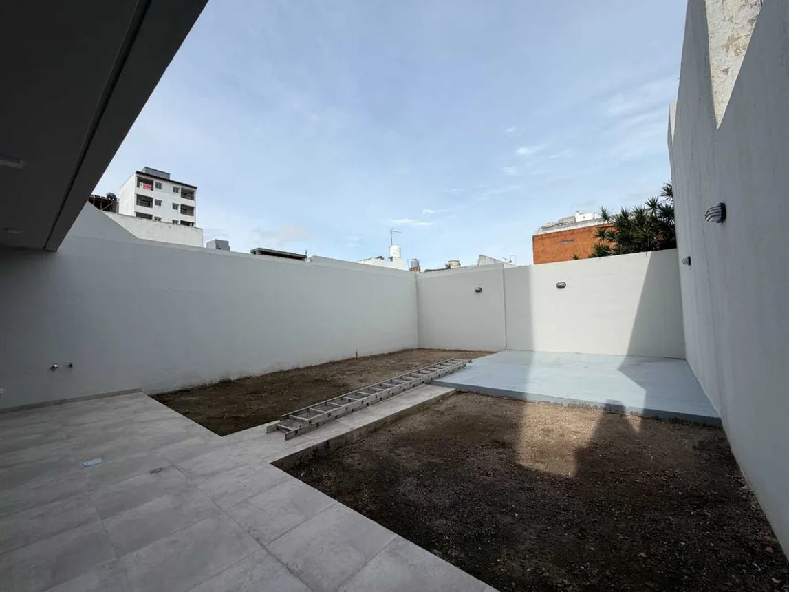 Semipiso en venta en Caseros