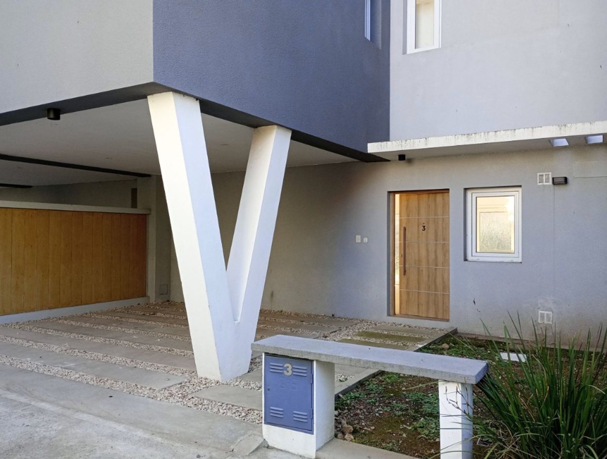 Foto 10 — Duplex 3 dormitorios en venta - City Bell