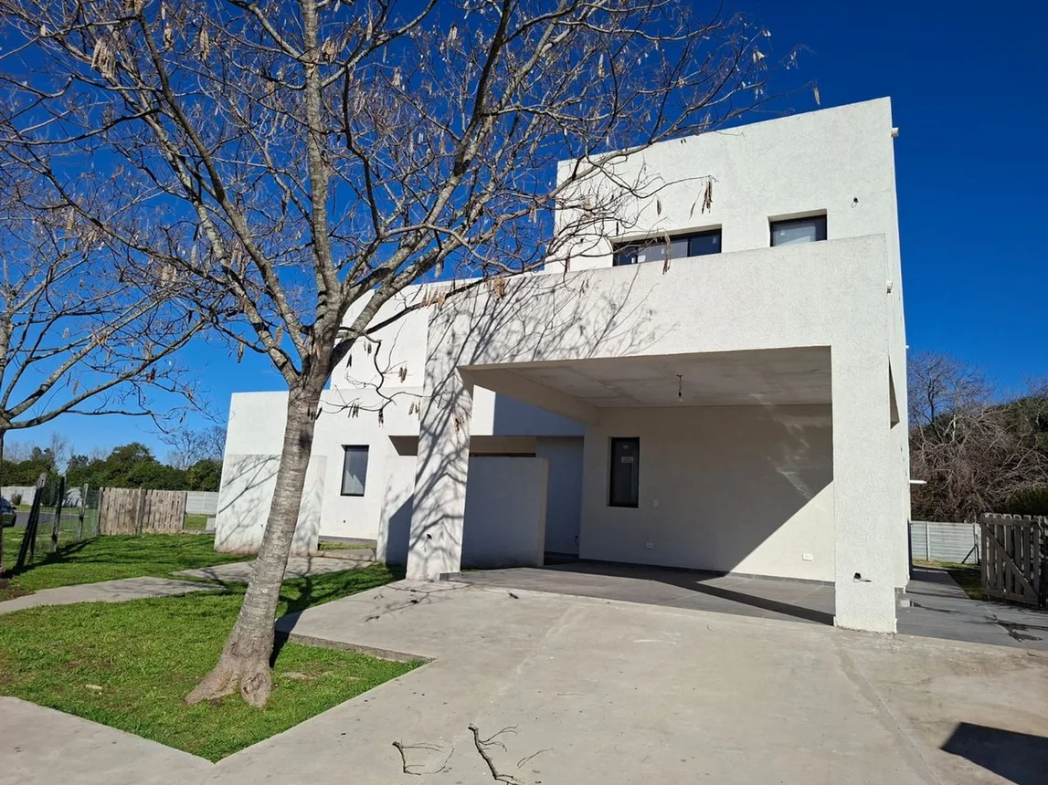Casa en venta en Belén de Escobar, foto 2
